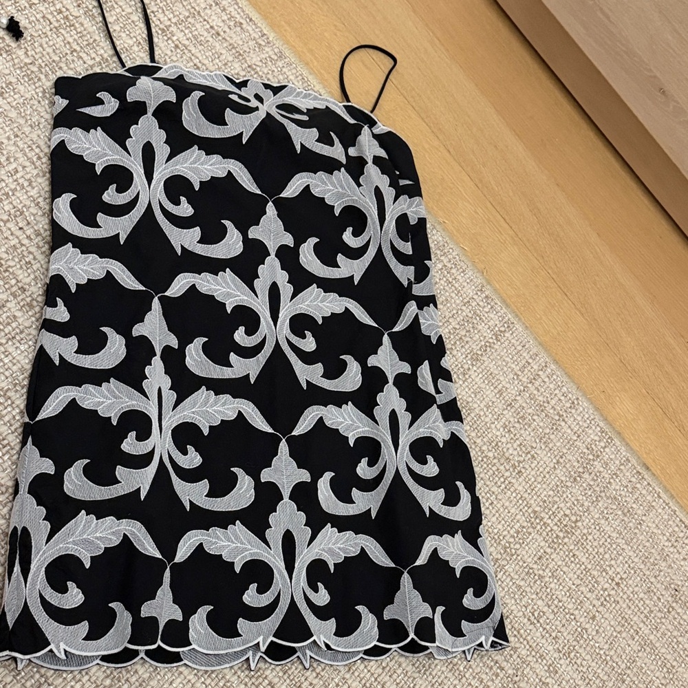 Zara Monochrome Leaf Pattern Dress